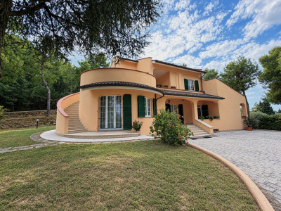 Casa Bi Familiare in vendita a Civitanova Marche