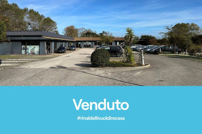 Locale Commerciale  in vendita a Porto Sant'Elpidio