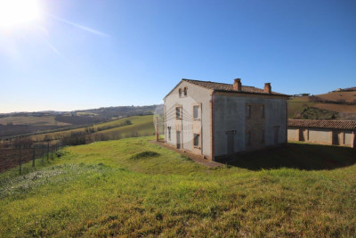 Villa al Grezzo in vendita a Montegranaro